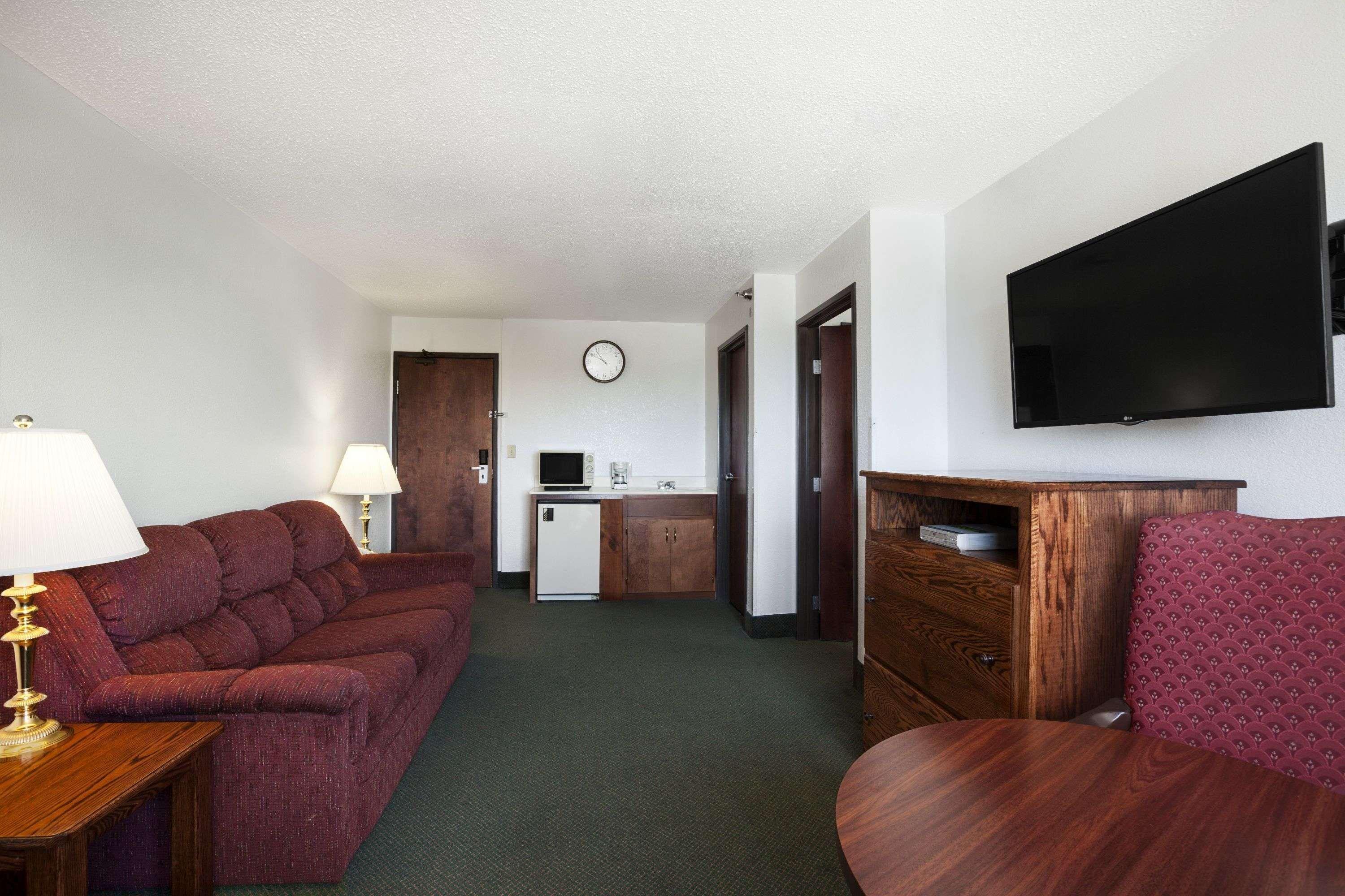 Super 8 By Wyndham Bowling Green Exterior foto