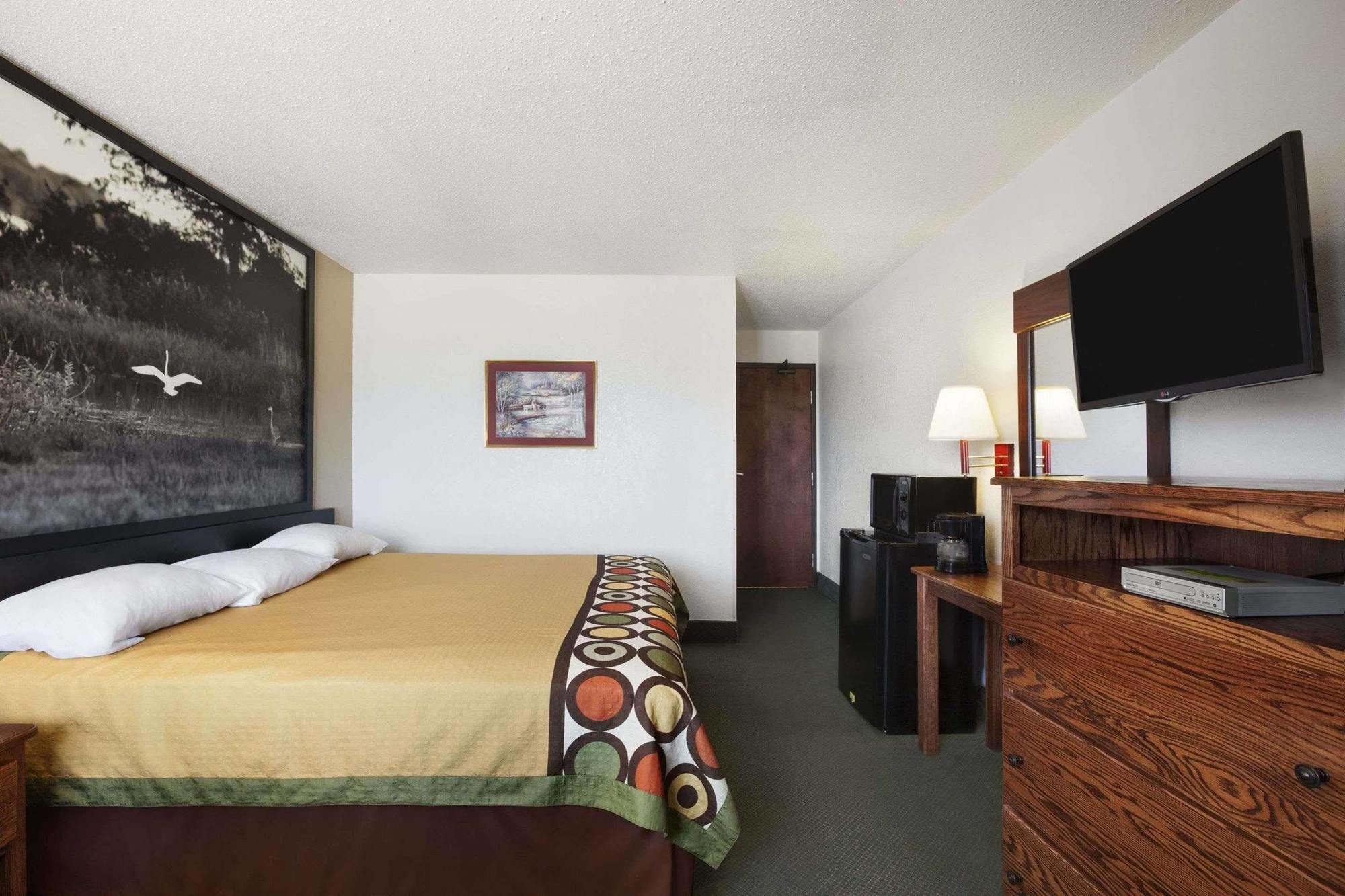 Super 8 By Wyndham Bowling Green Exterior foto